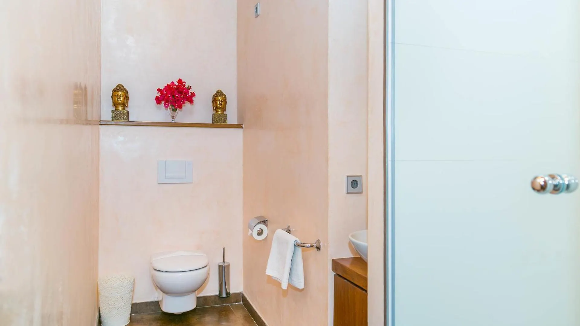 Beautiful Mallorcan Villa With Pool In Soller Holiday home