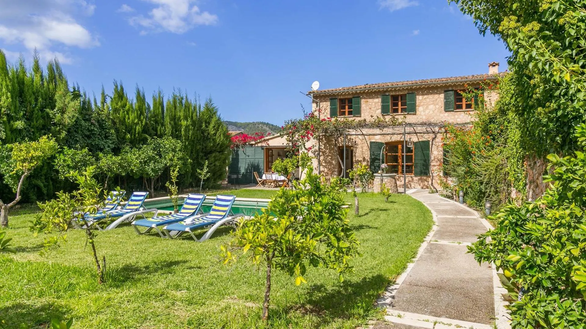 Beautiful Mallorcan Villa With Pool In Soller Spain